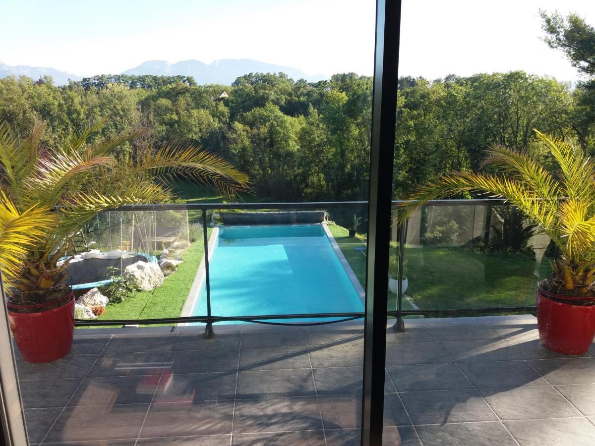 Chambres, Cuisine, Piscine, Spa, Billards, Airhockey, Nature Fillinges Exterior photo