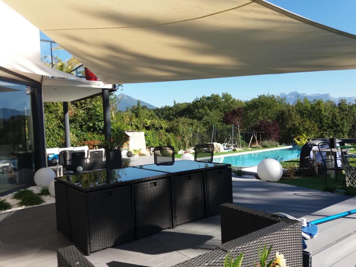 Chambres, Cuisine, Piscine, Spa, Billards, Airhockey, Nature Fillinges Exterior photo